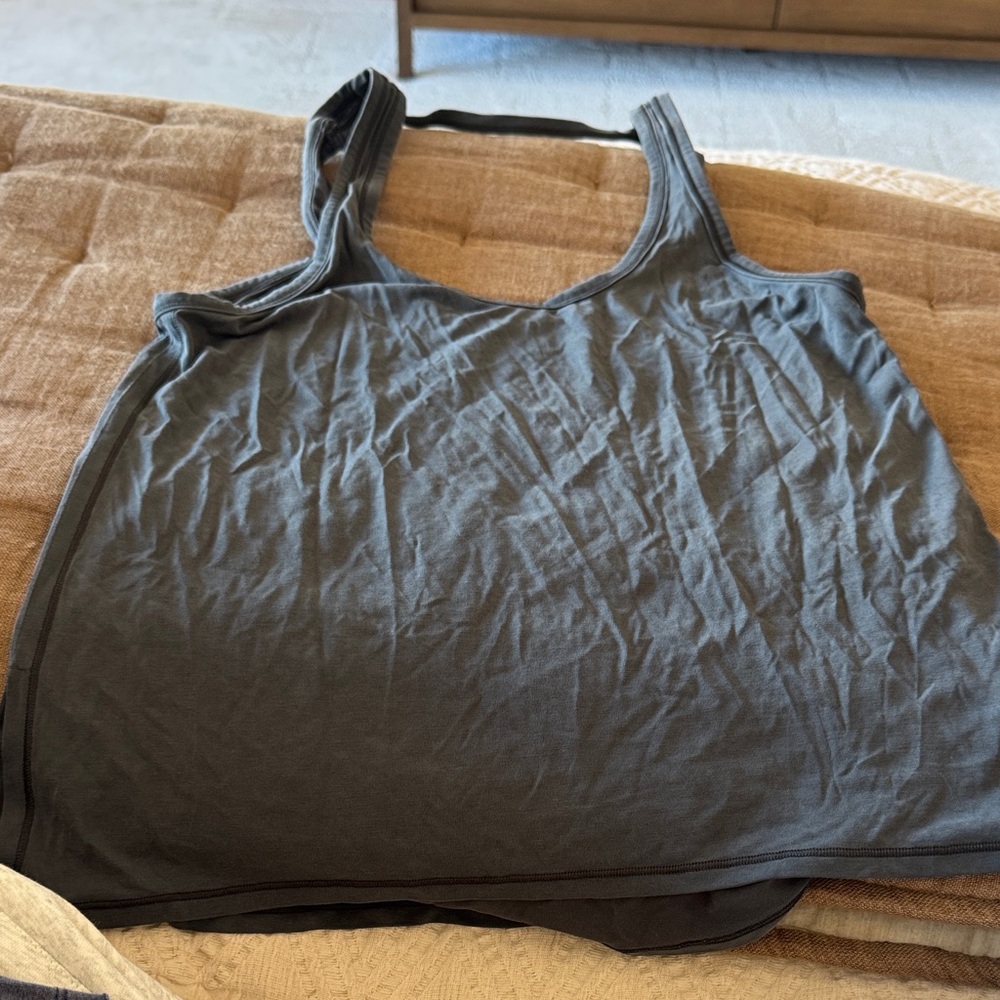 LULULEMON Women's Grey Scoop Neck Tank Top